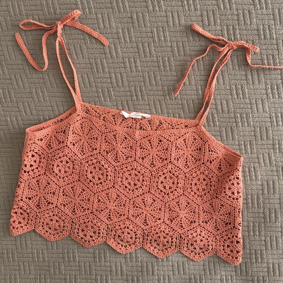 H&M Apricot Crochet Style Crop Top - Picture 4 of 4